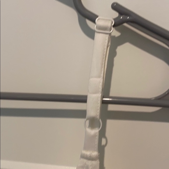 Torrid 00 dressy blouse tank white like new - Picture 5 of 5